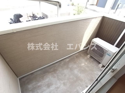 【バルコニー】 | フォレストNⅡ | 暖かな日差しのふりそそぐバルコニー