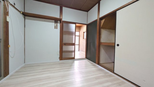 【寝室】