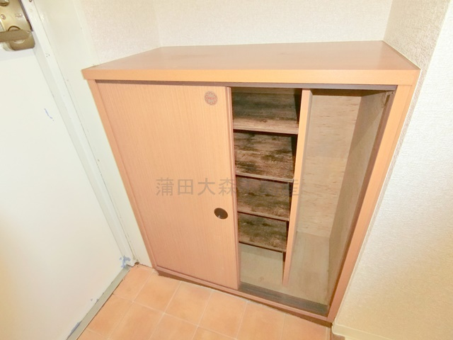 ベルハウス蒲田南の収納|玄関収納