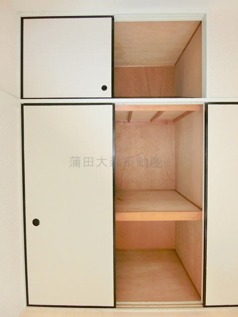 ベルハウス蒲田南の収納|洋室6帖の収納