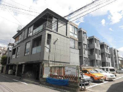ヴェルビュ二条城東の外観