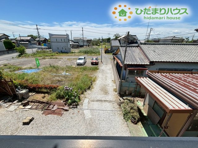行田市下池守　中古一戸建ての展望|2階のバルコニーからの眺望です！周囲には高い建物がなく、遠くまで見渡せる開放的な景色が広がっています！毎日バルコニーに出て、綺麗な青空や心地よい風を感じながら気分転換をすることができます！