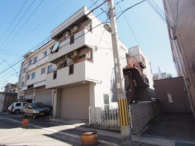 柳本マンションの外観|外観は落ち着いています