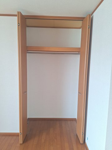メゾンロワール一番館の収納