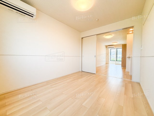 リーヴⅡの寝室|クローゼット付の寝室です☆