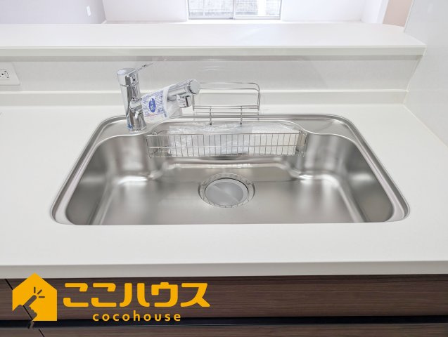 宜野湾市野嵩　新築戸建て　全2棟　1号棟の設備|洗い物のしやすいワイドシンク