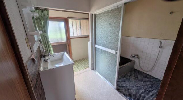 大生院　中古戸建の洗面所