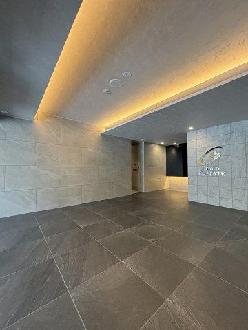 ファステート難波ラグジュのロビー