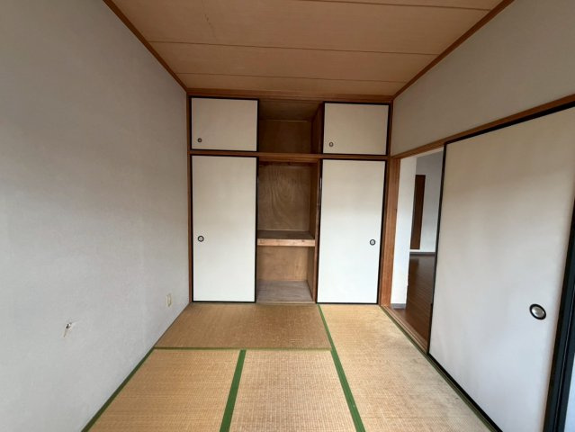 クレスト白鳥の和室
