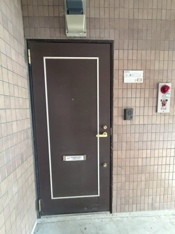 クレスト白鳥の玄関