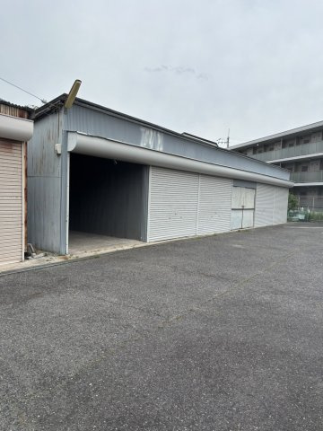 上坂部3丁目8・11シャッター付ガレージ【管理番号12】