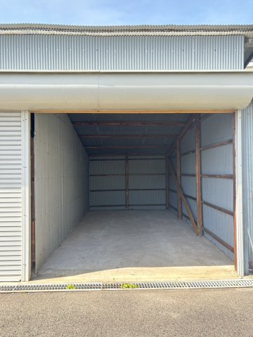 上坂部3丁目8・11シャッター付ガレージ【管理番号12】の内装