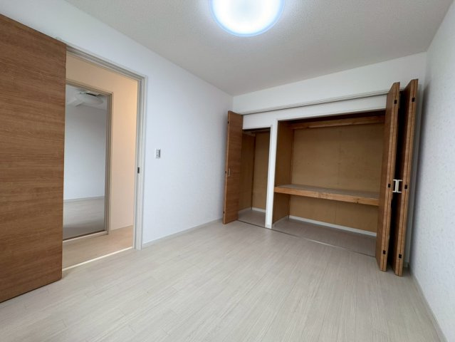 大楽毛西2-30-16店舗付住宅の内装