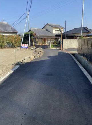 中筋町1丁目　売土地の前面道路含む現地写真