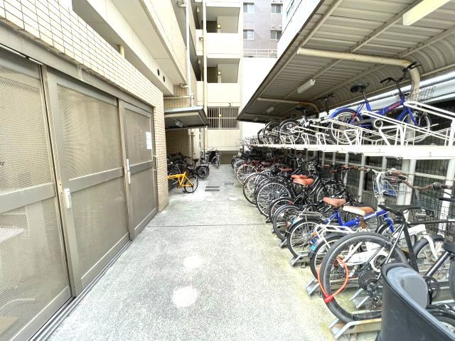 Fortuney北堀江(旧:Dimus北堀江）の駐車場