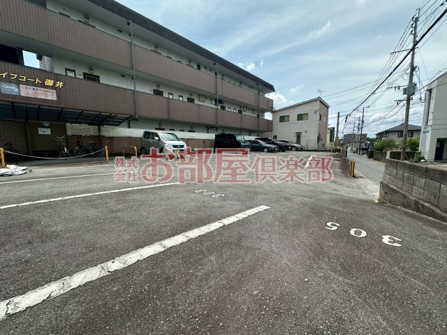 ライフコート御井の駐車場|駐車場完備です