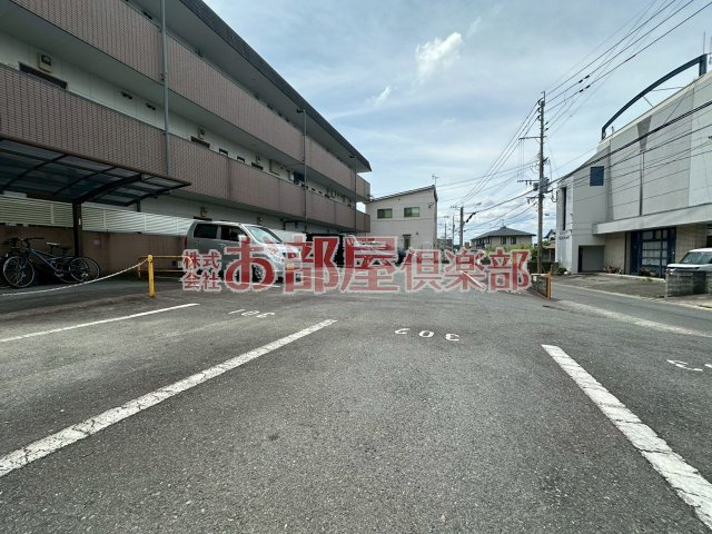 ライフコート御井の駐車場|駐車場に車を止められます