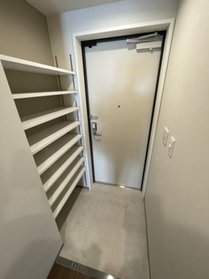 【玄関】 | Broad阿倍野阪南町Residence