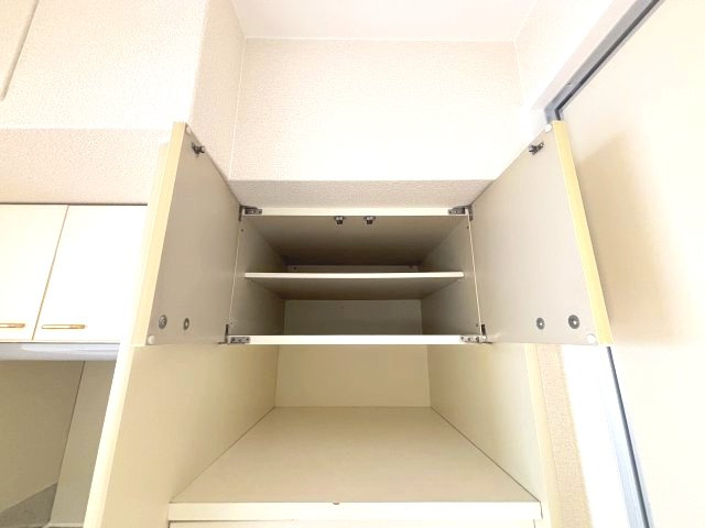 クリフサイド西岡本の収納