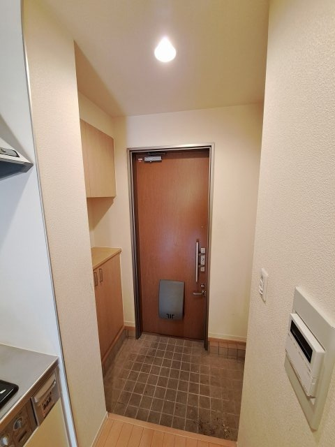 メゾンTT鳴尾の玄関