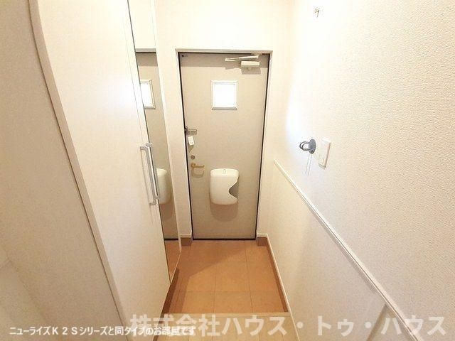 ブラウンヒルズの玄関