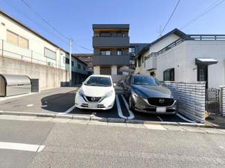 【駐車場】