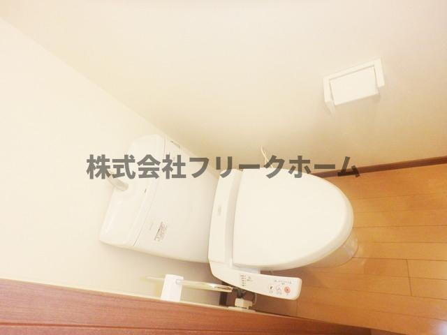 三鷹市下連雀３丁目の賃貸マンションのトイレ