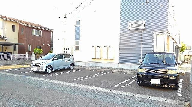 イノセントハウスＢの駐車場|駐車場があります