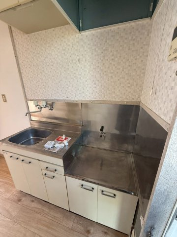 大月市一棟アパートのキッチン