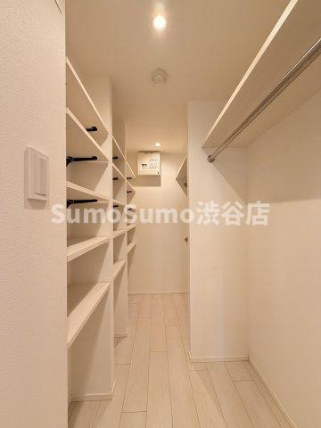 Reve　Residence　目黒の収納|たっぷりとした収納スペースです