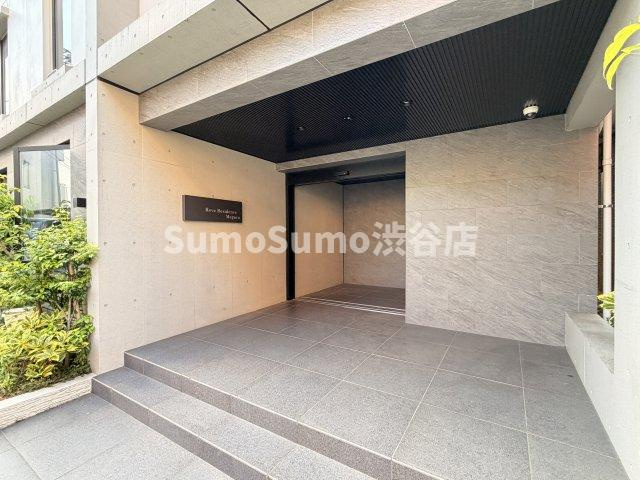 Reve　Residence　目黒のエントランス|毎日通るエントランスはこのようになっています