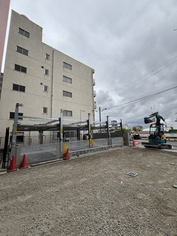 エンクレスト天神PORTの駐車場