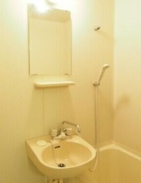 ファミール７の洗面所