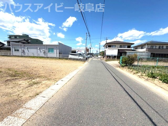 【前面道路含む現地写真】の画像