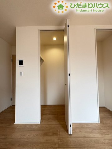 深谷市東方町　第5　新築一戸建て　リーブルガーデン　01の収納