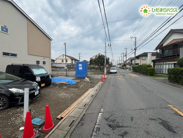 深谷市東方町　第5　新築一戸建て　リーブルガーデン　01の駐車場