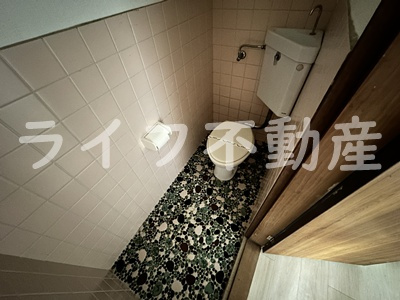 荒木マンションのトイレ|シンプルで使いやすいトイレです