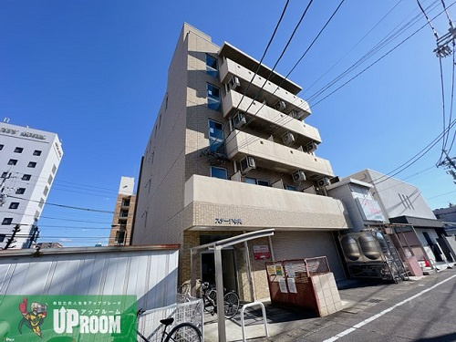 ステージ中央の外観