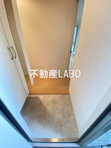 スクエアプレイス天王寺東A棟の玄関