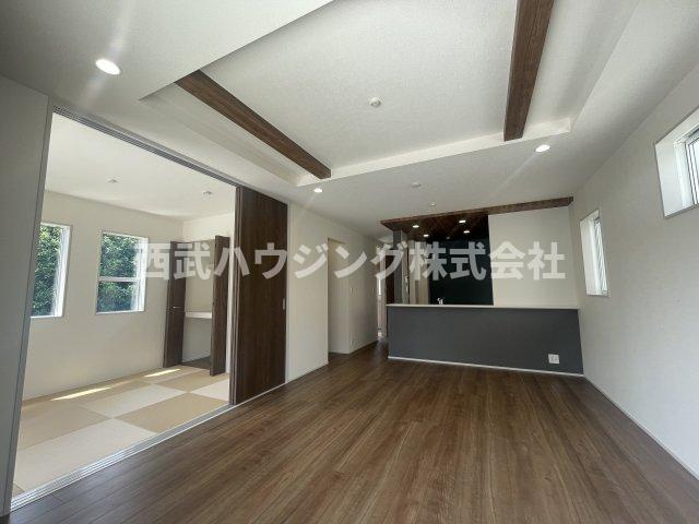 【仲介手数料無料】所沢市東狭山ケ丘全７棟１号棟　所沢市の新築なら西武ハウジングの居間・リビング