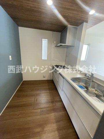 【仲介手数料無料】所沢市東狭山ケ丘全７棟１号棟　所沢市の新築なら西武ハウジングのキッチン