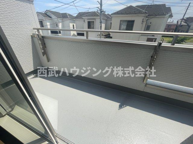【仲介手数料無料】所沢市東狭山ケ丘全７棟１号棟　所沢市の新築なら西武ハウジングのバルコニー