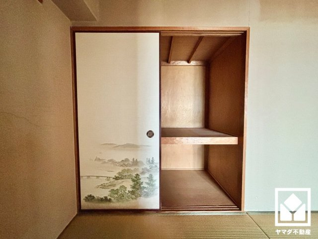 向島ニュータウン第三街区A棟の収納