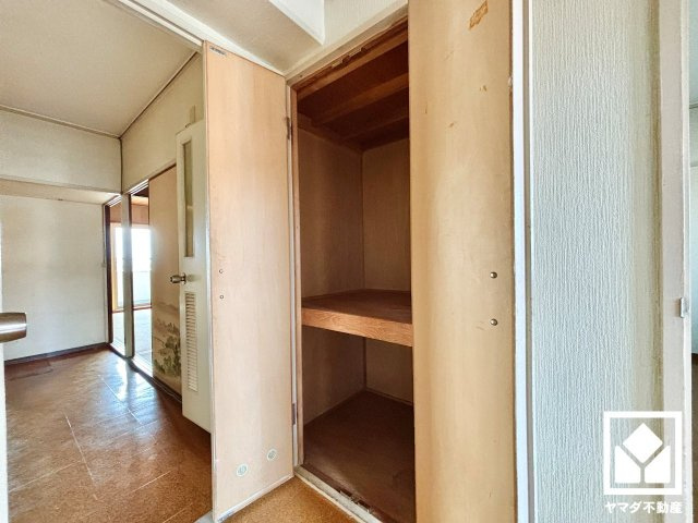 向島ニュータウン第三街区A棟の収納