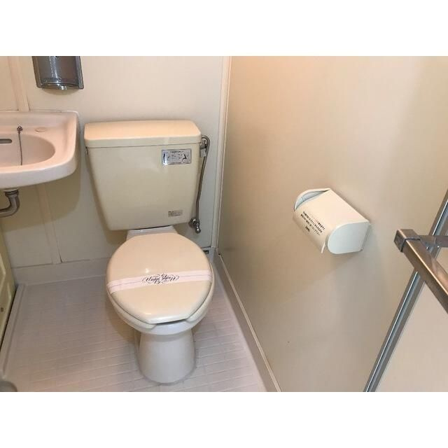 横浜市瀬谷区三ツ境のアパートのトイレ