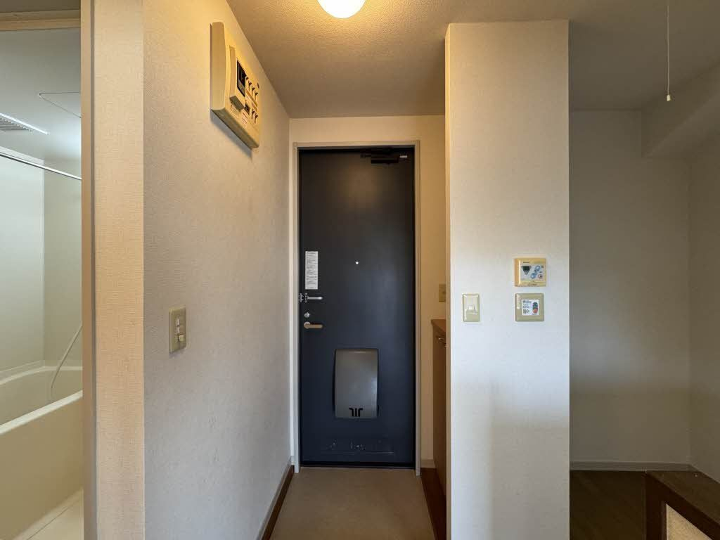 ピュアハウスＣ館の玄関