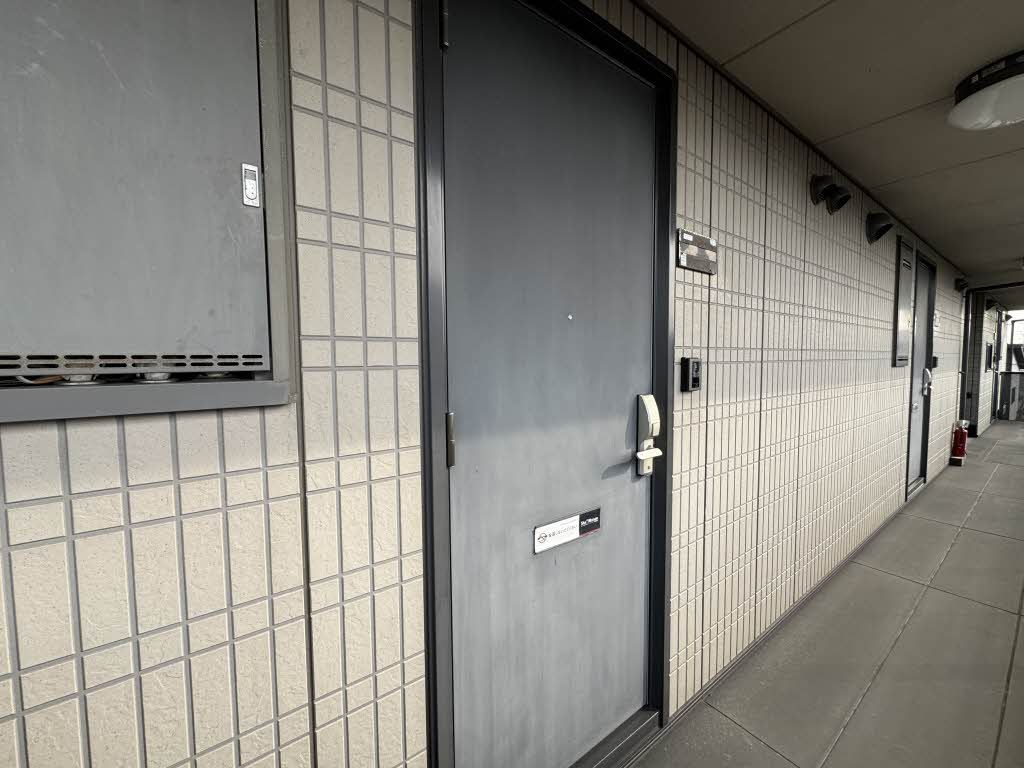 ピュアハウスＣ館の玄関