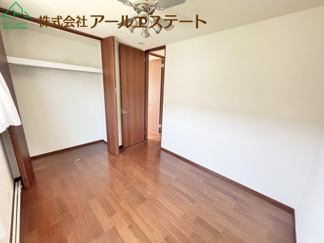 加古川市加古川町稲屋　　　中古戸建の寝室