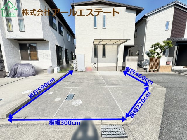 加古川市加古川町稲屋　　　中古戸建の駐車場