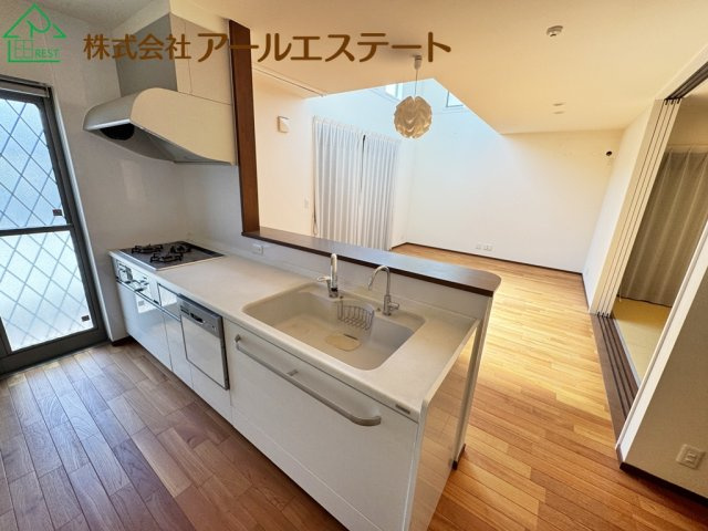 加古川市加古川町稲屋　　　中古戸建のキッチン